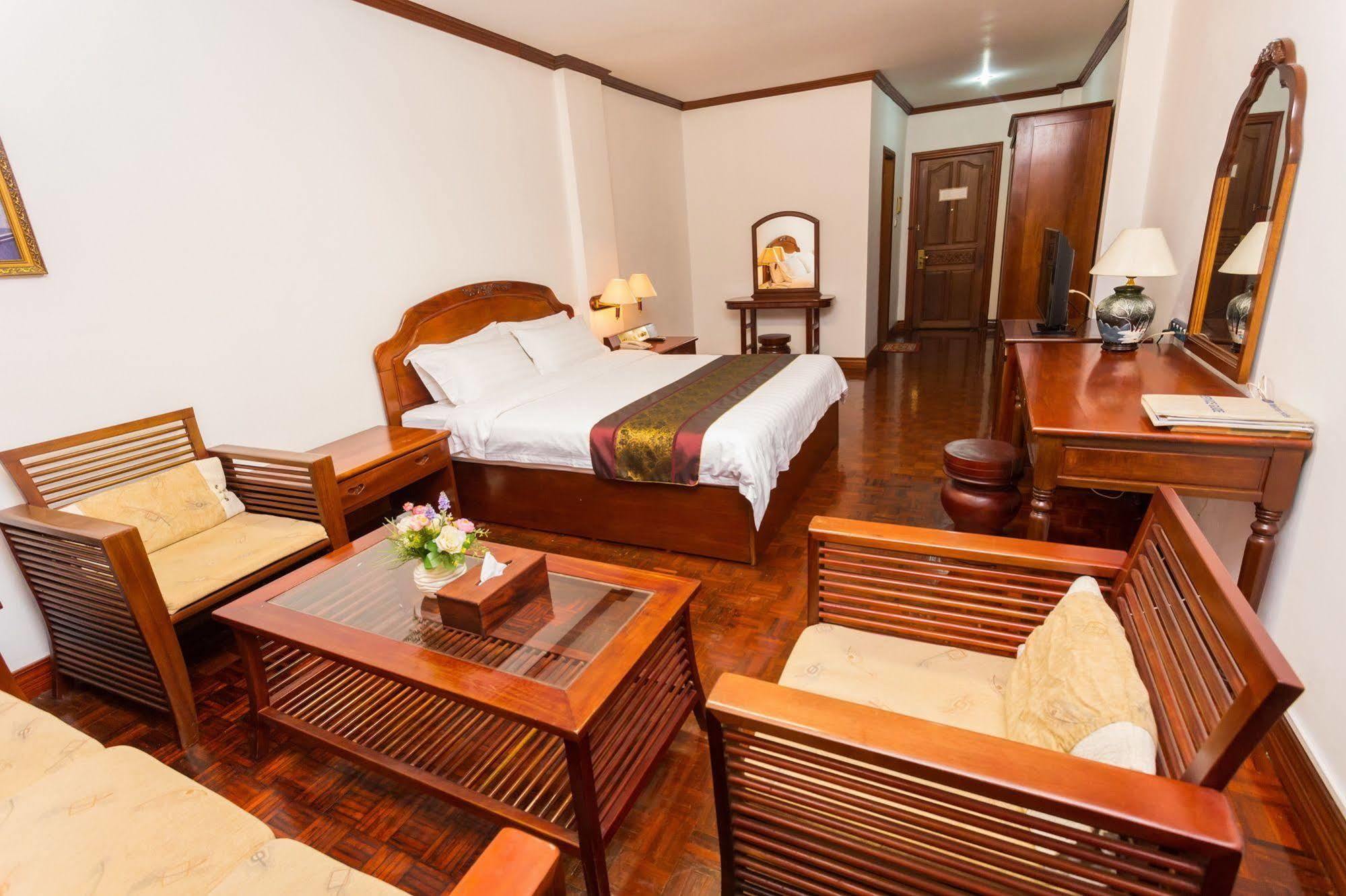 Mekong Hotel Vientiane Dış mekan fotoğraf